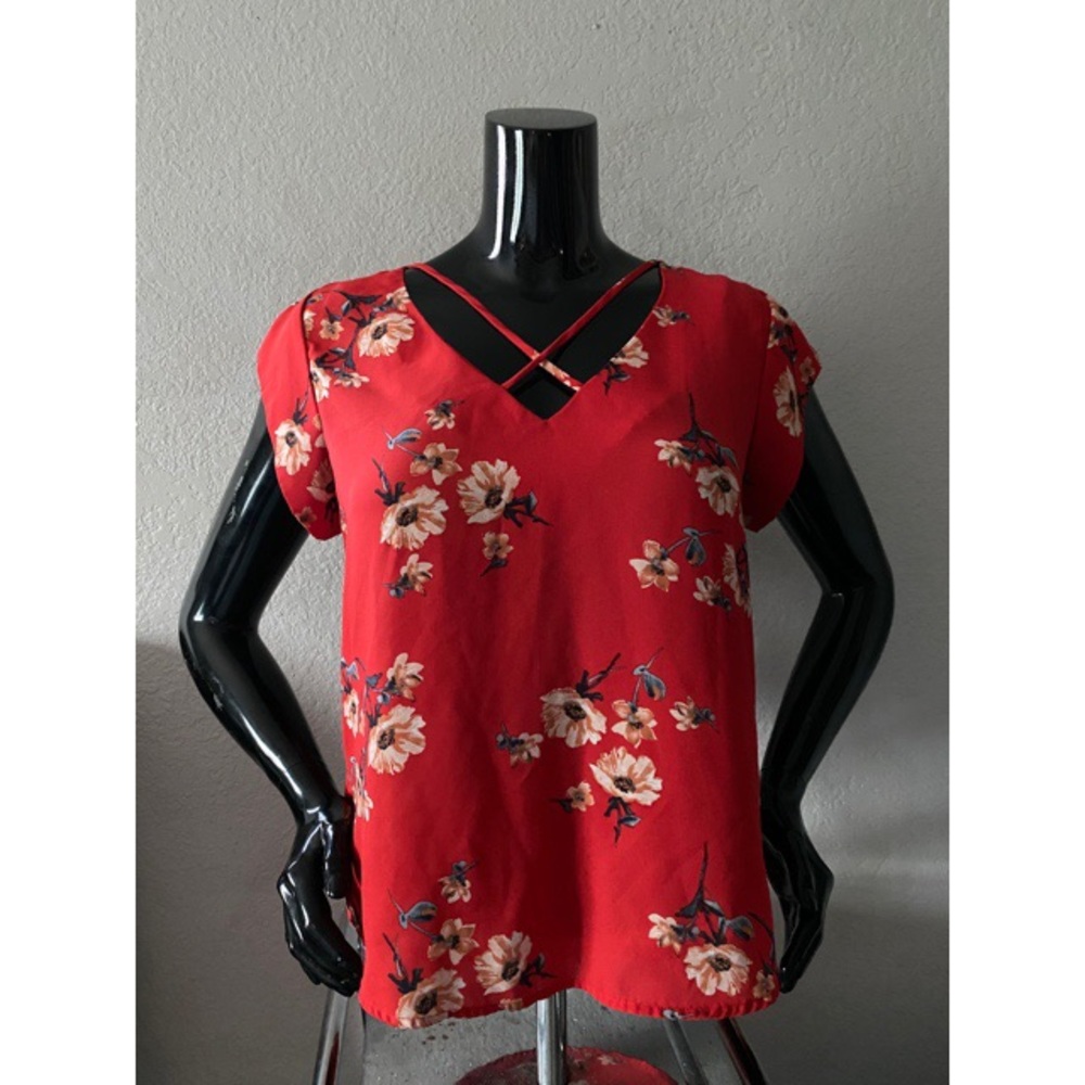 Lily White Red Floral Blouse L